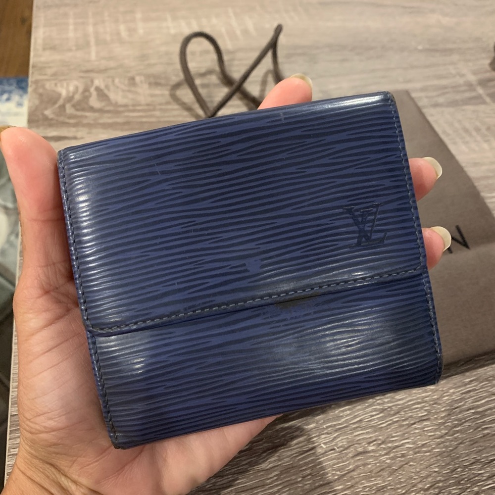 Authentic Louis Vuitton Epi wallet